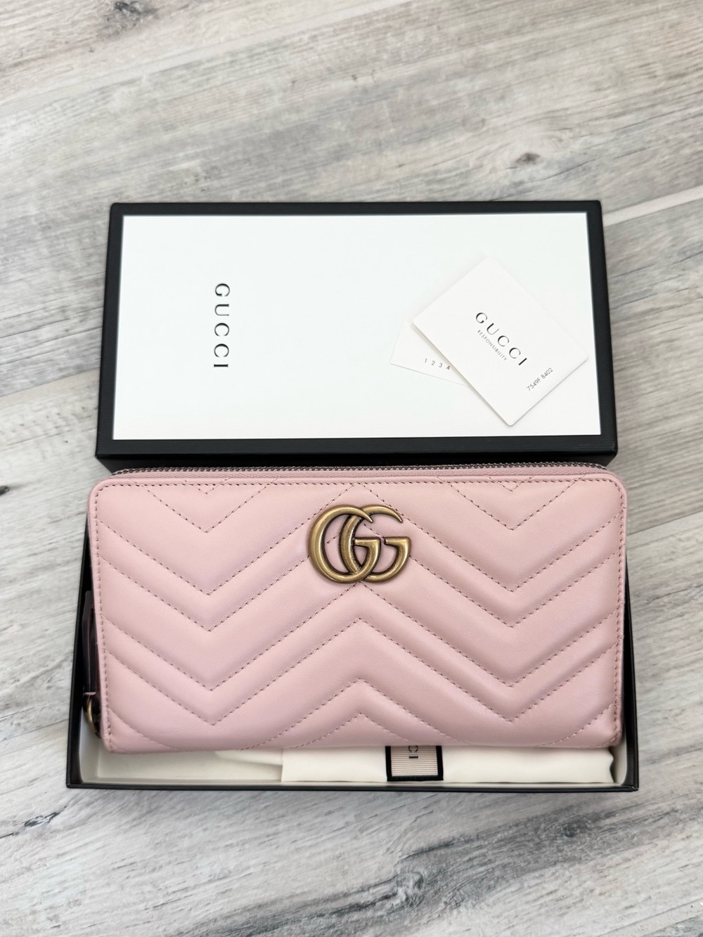 Gucci Dusty Pink Marmont XL Organizer Wallet